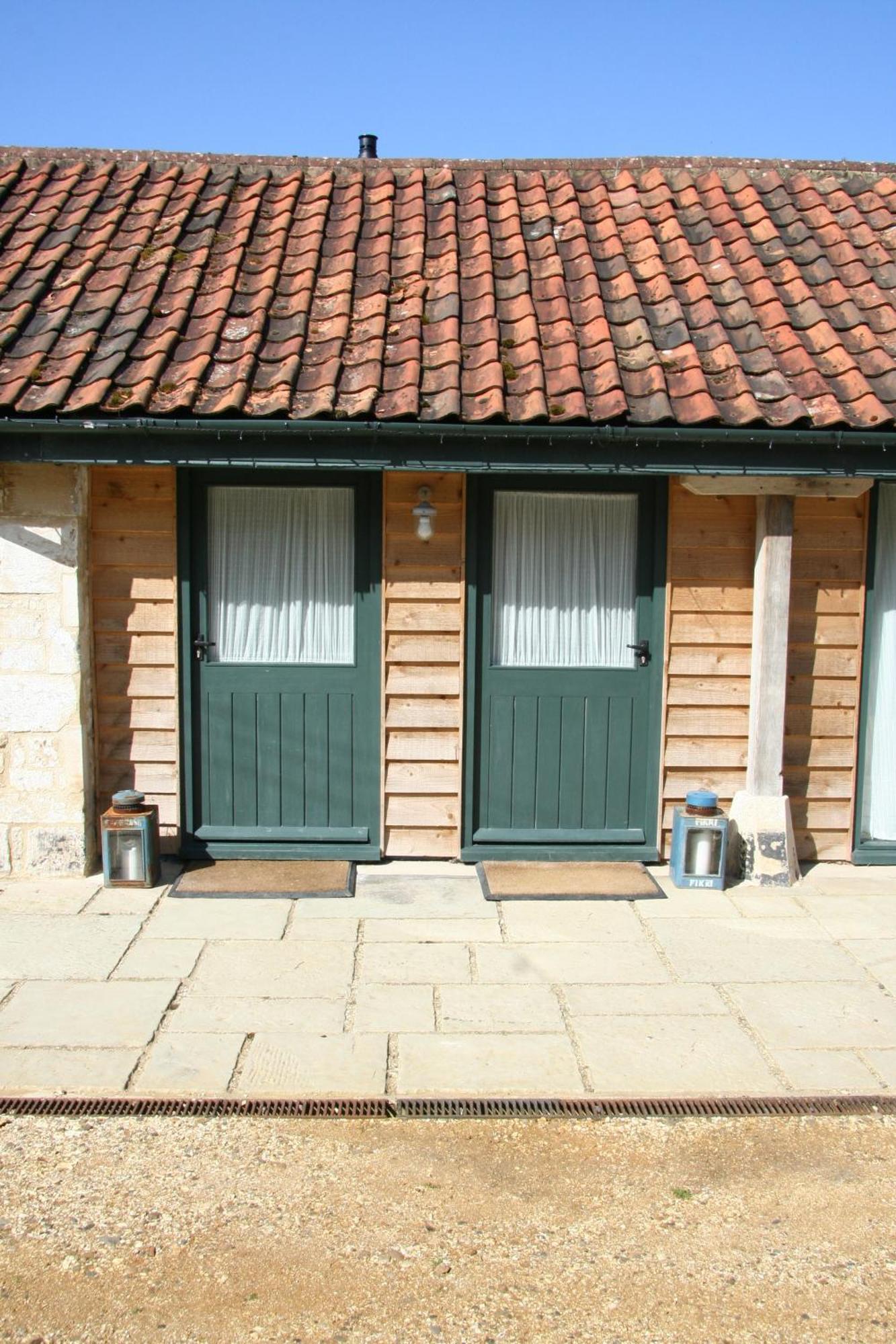 T'S At Lower Rudloe Farm Corsham Exterior foto