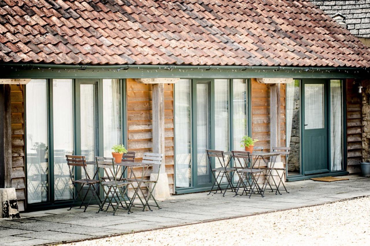 T'S At Lower Rudloe Farm Corsham Exterior foto
